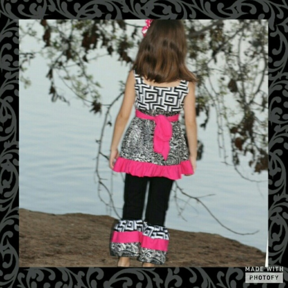 Day Dream Beauty Boutique Outfit - Picture 2 of 4